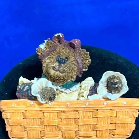 Vtg Pin Brooch Boyds Bear In Basket 2” - Picture 1 of 3